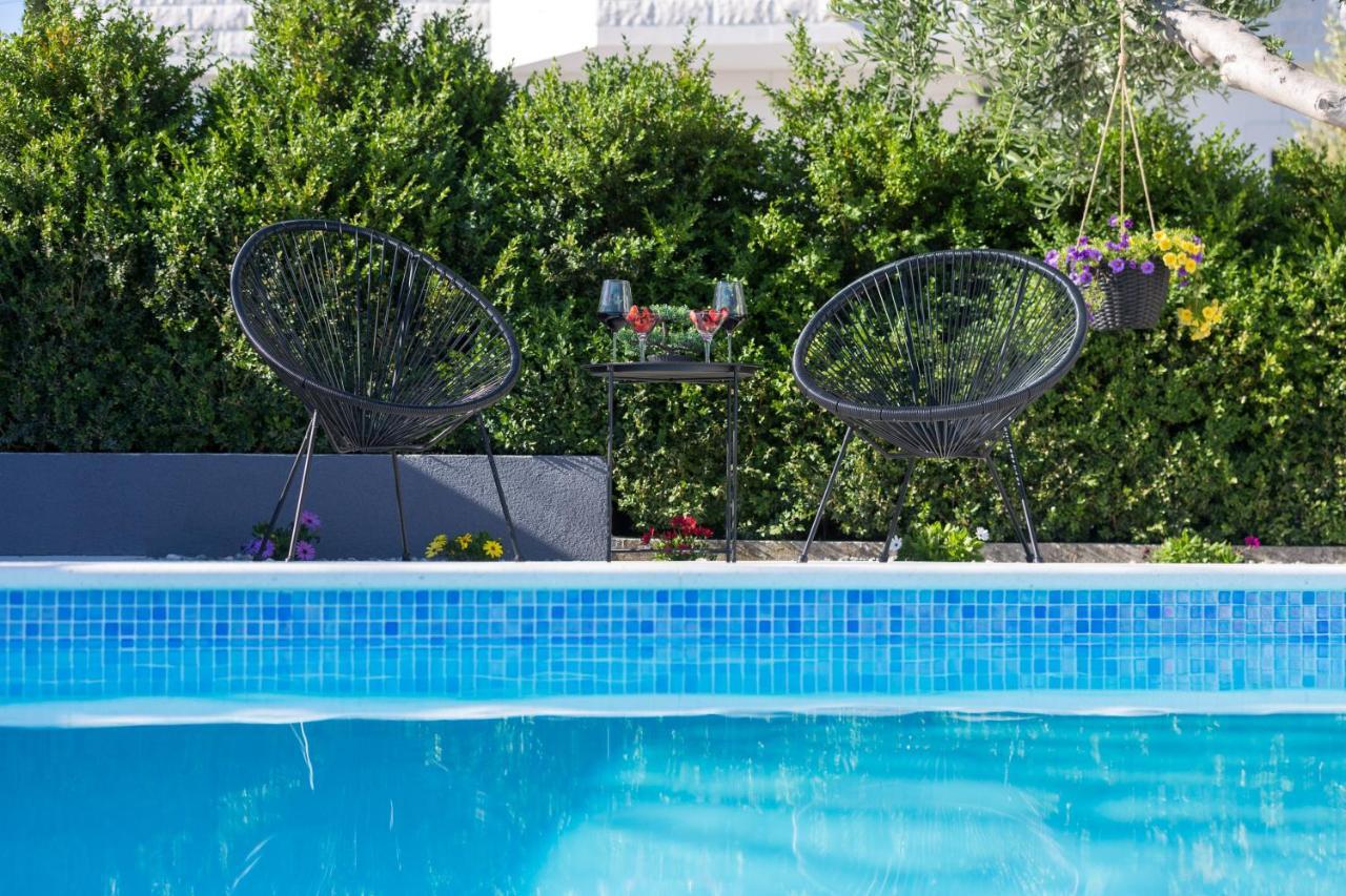 Apartments Lidija - Sea View Apartment With Exclusive Right Of Using Hot Tub Or Split Level Apartment With Exclusive Right Of Using Pool Podstrana Eksteriør bilde