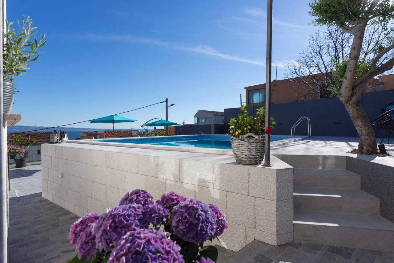 Apartments Lidija - Sea View Apartment With Exclusive Right Of Using Hot Tub Or Split Level Apartment With Exclusive Right Of Using Pool Podstrana Eksteriør bilde