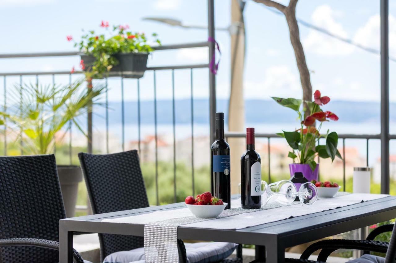 Apartments Lidija - Sea View Apartment With Exclusive Right Of Using Hot Tub Or Split Level Apartment With Exclusive Right Of Using Pool Podstrana Eksteriør bilde